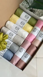 Box 10 foulards – Image 2